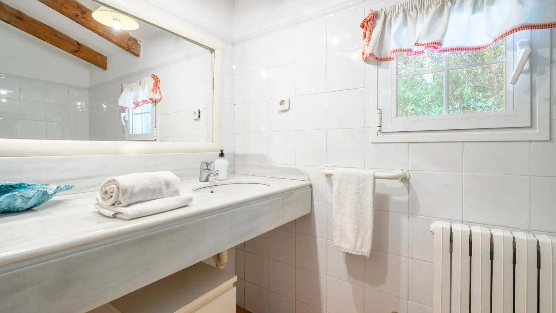 Hostal Ca Na Tinta Algaida  Casa rural